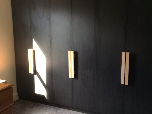 Black revine doors with wooden handles 02