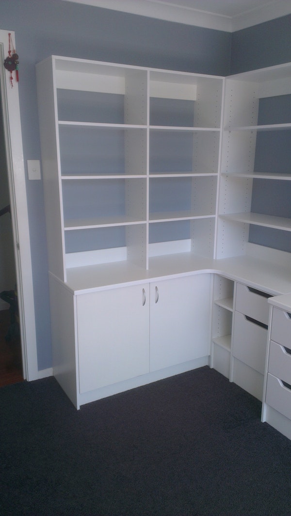 Desk with shelving 2